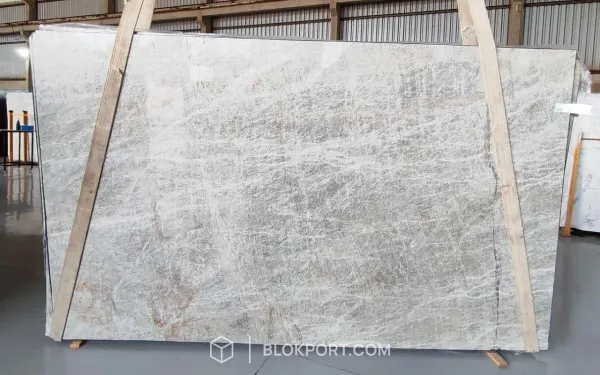 Perla Venata Polished Quartzite