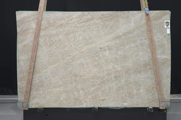 Perla Lume Honed Quartzite