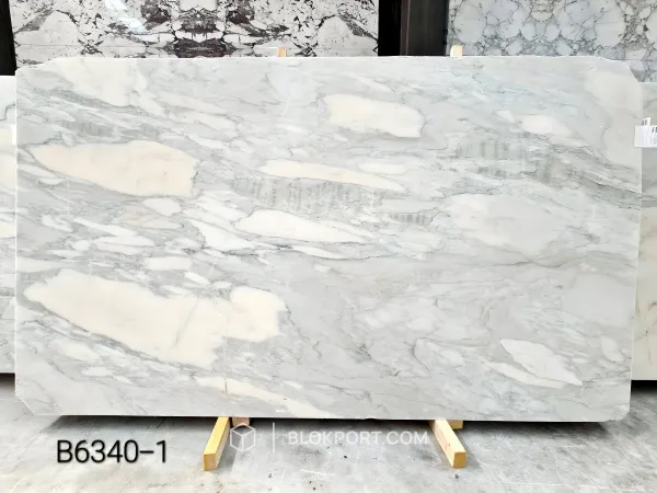 Arabescato Oyster Honed Marble